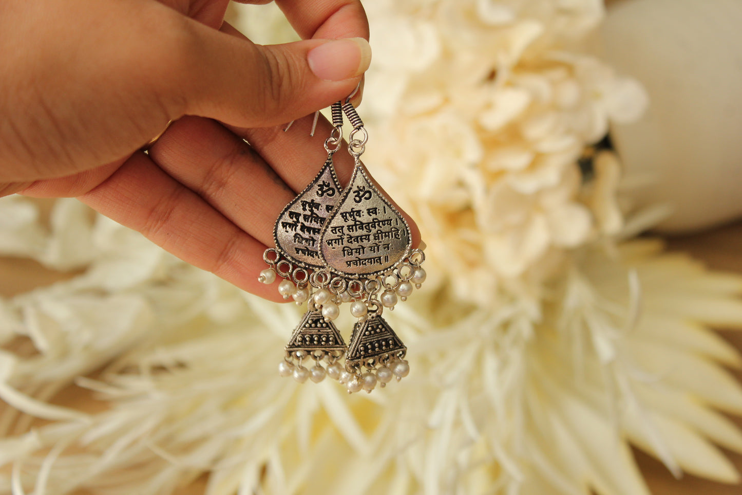 Pearl an Silver Jhumka